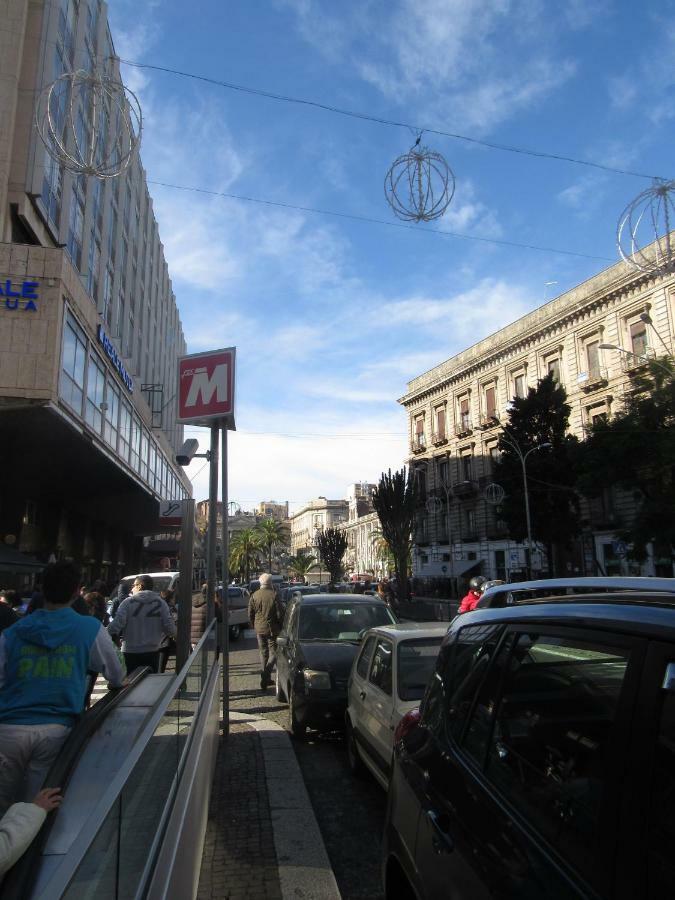 A Casa Di Milena Apartment คาตาเนีย ภายนอก รูปภาพ